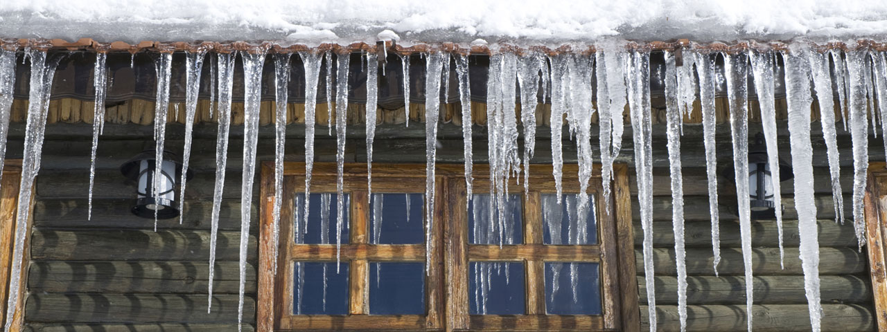 spray foam prevents ice dams by providing proper insulation in Torrance attic spaces